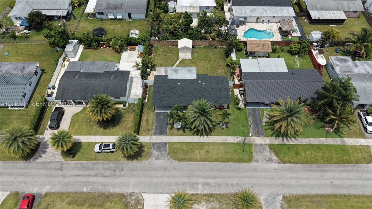 731 NW 17th St , Homestead, FL 33030 Photo
