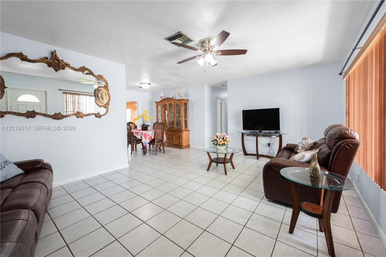 731 NW 17th St , Homestead, FL 33030 Photo