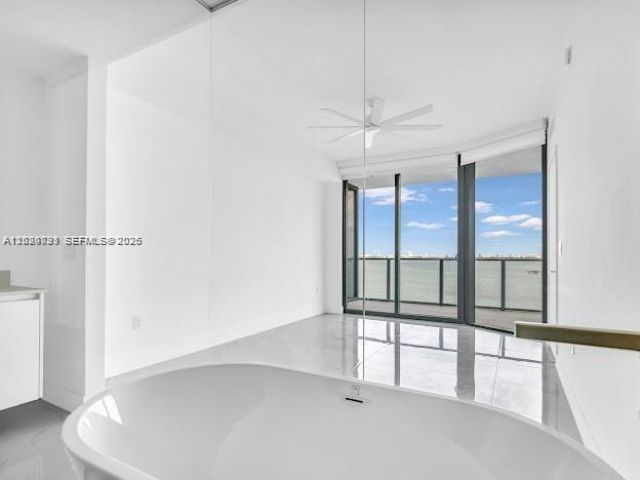 700 NE 24th St , Unit 1006, Miami, FL 33137 Photo