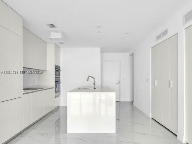 700 NE 24th St , Unit 1006, Miami, FL 33137 Photo