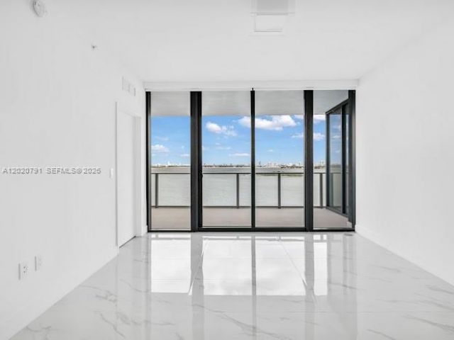 700 NE 24th St , Unit 1006, Miami, FL 33137 Photo