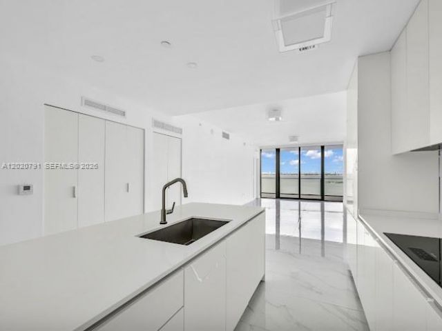 700 NE 24th St , Unit 1006, Miami, FL 33137 Photo