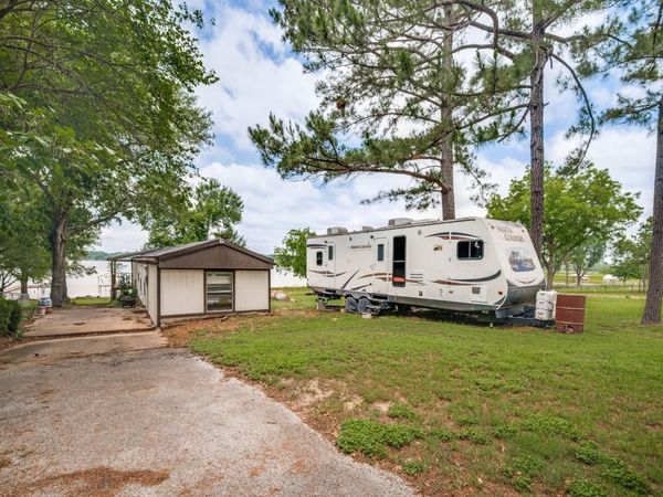 117 Prairie Drive , Mabank, TX 75156