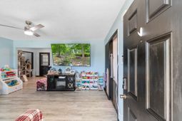 513 Coleman Ct.  photo 4
