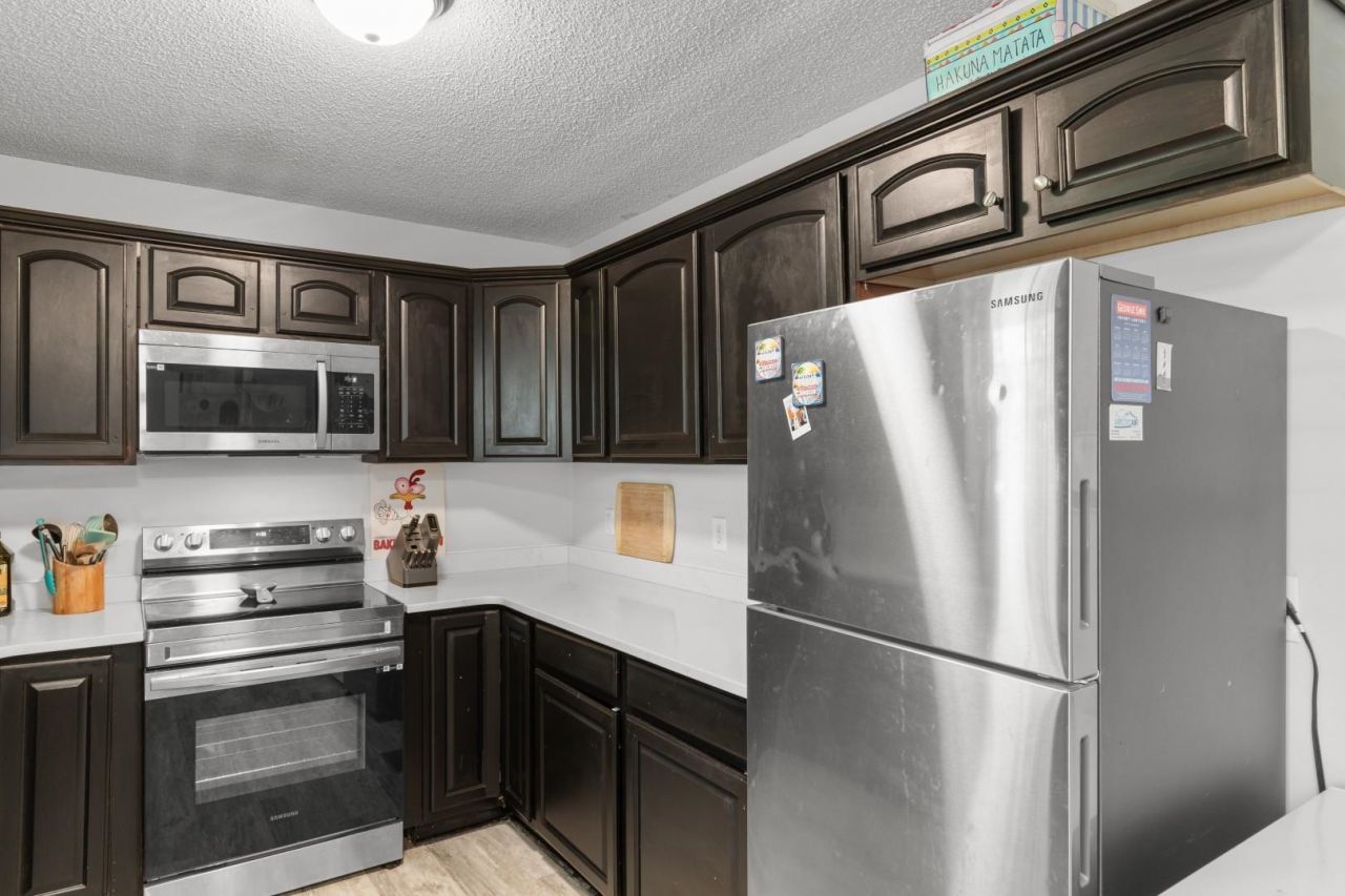 513 Coleman Ct.  Photo 6