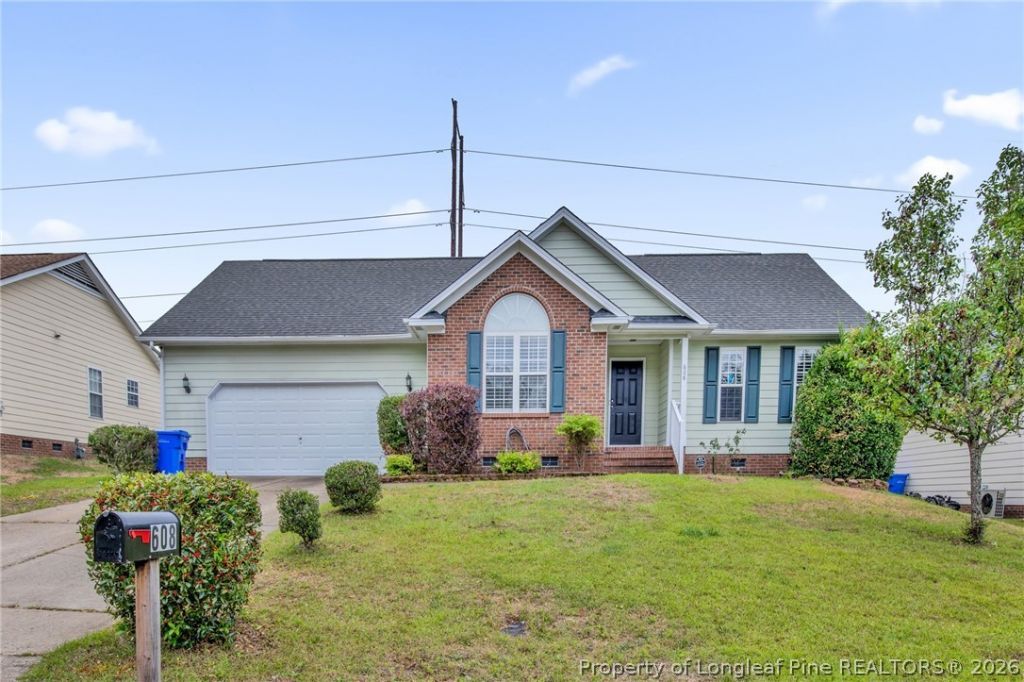 608 Ashdown Place, Fayetteville, NC 28311 Main Photo