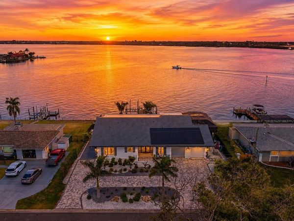 5207 BAY STATE ROAD, PALMETTO, FL 34221
