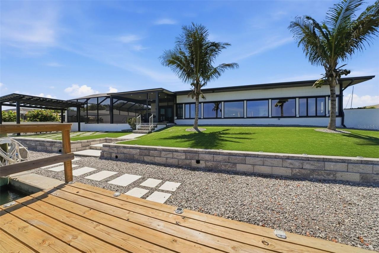 5207 Bay State Road, Palmetto, FL 34221 Photo