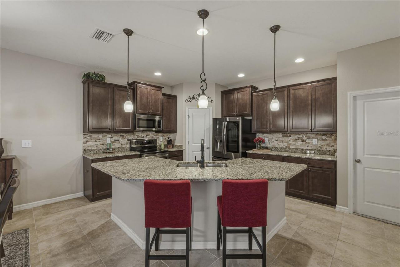 7739 Timberview Loop, Wesley Chapel, FL 33545 Photo