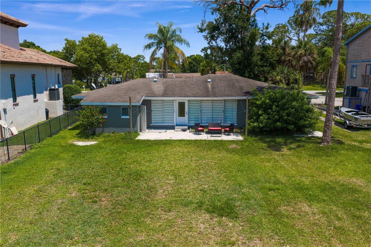506 Shore Drive E, Oldsmar, FL 34677 Photo