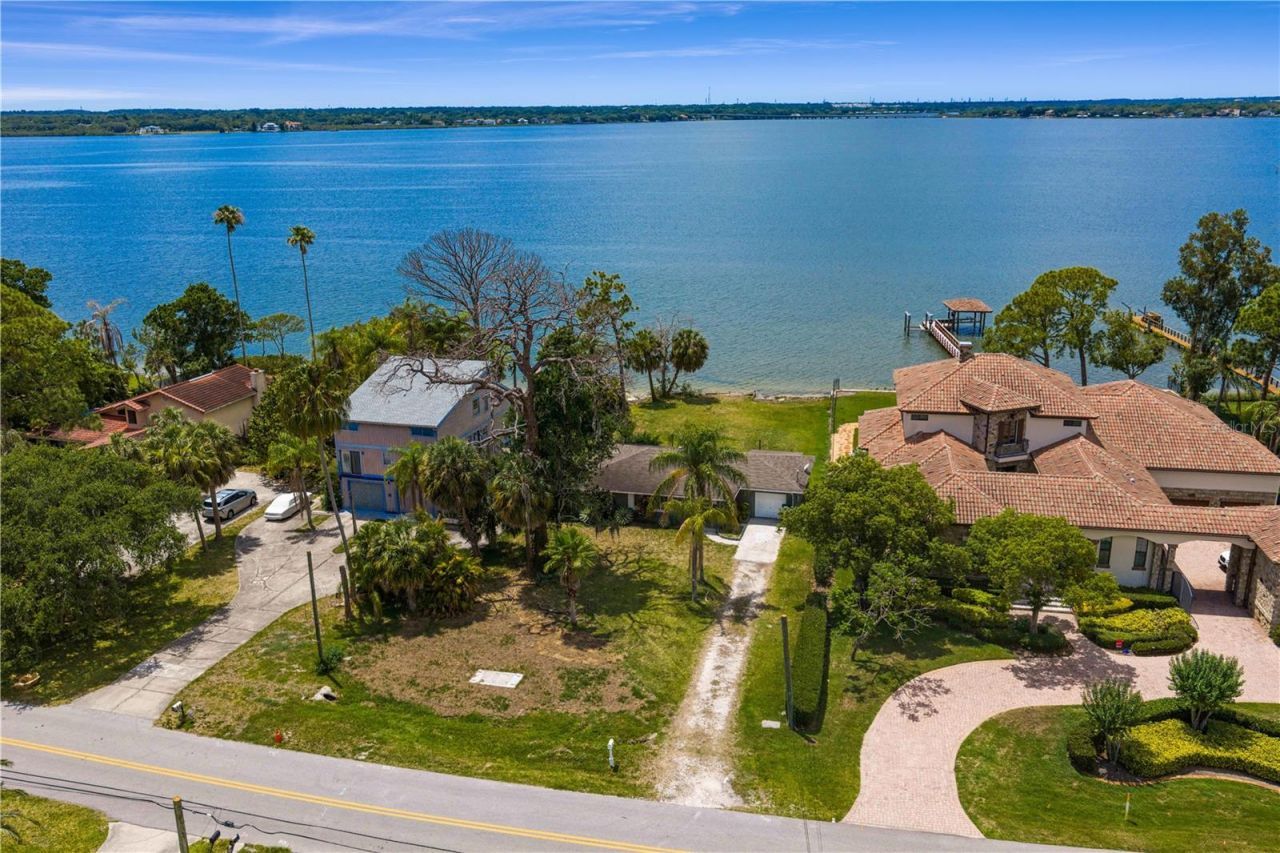 506 Shore Drive E, Oldsmar, FL 34677 Photo