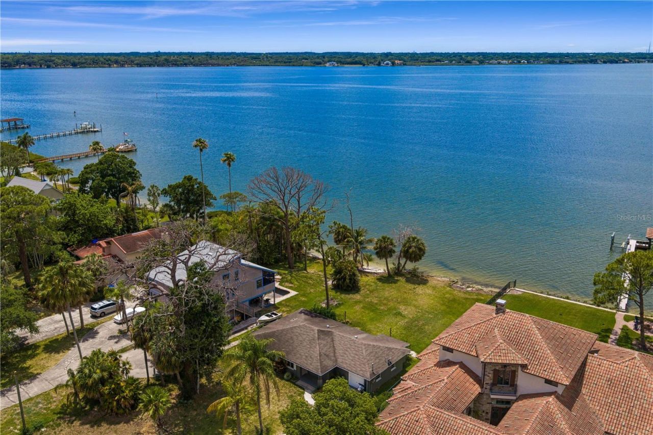 506 Shore Drive E, Oldsmar, FL 34677 Photo