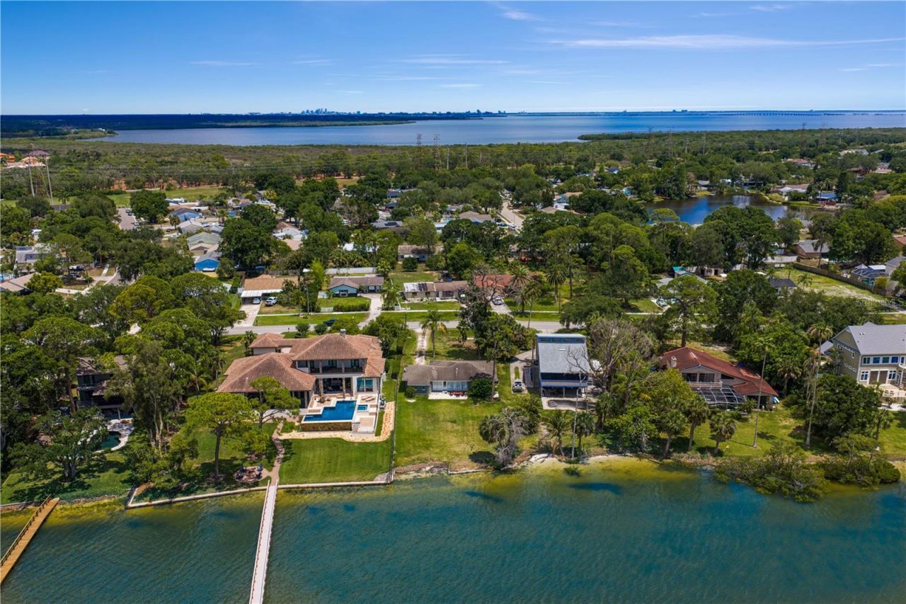 506 Shore Drive E, Oldsmar, FL 34677 Photo