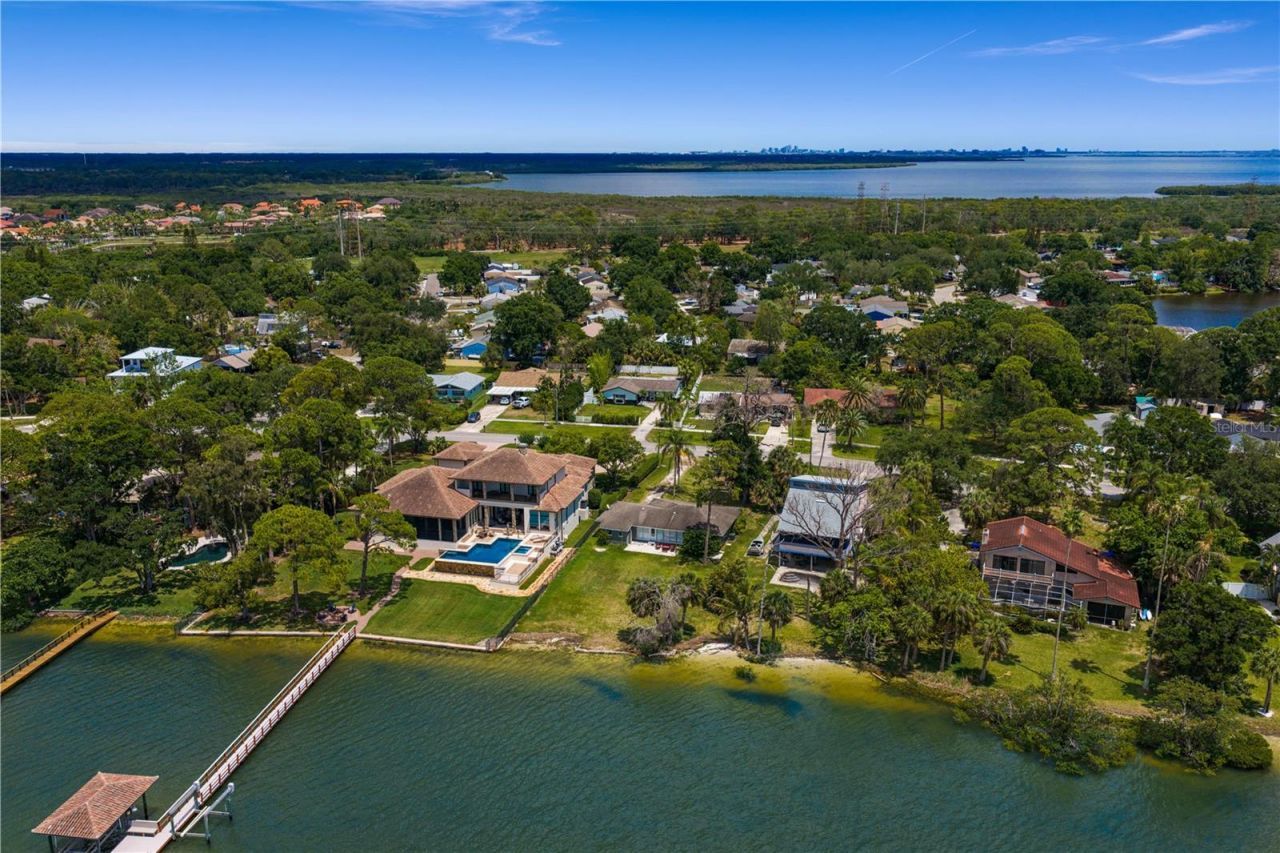 506 Shore Drive E, Oldsmar, FL 34677 Photo