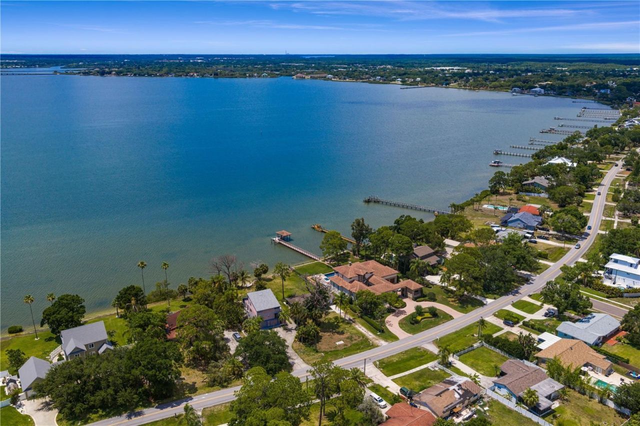 506 Shore Drive E, Oldsmar, FL 34677 Photo