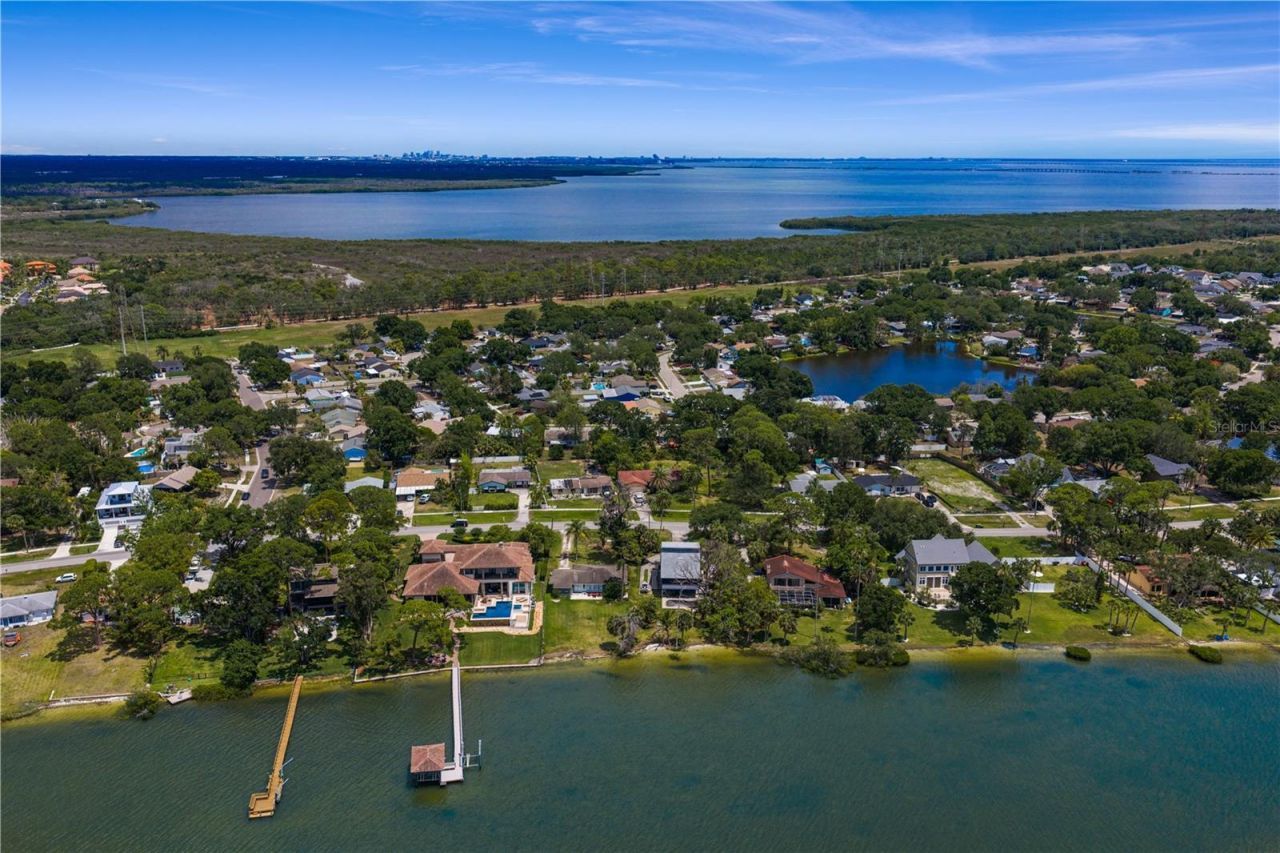 506 Shore Drive E, Oldsmar, FL 34677 Photo