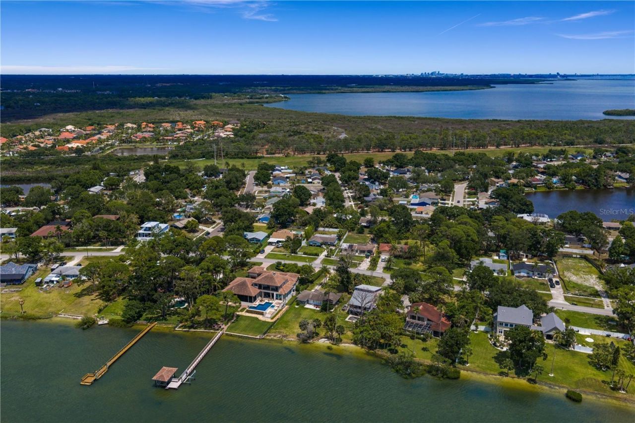 506 Shore Drive E, Oldsmar, FL 34677 Photo