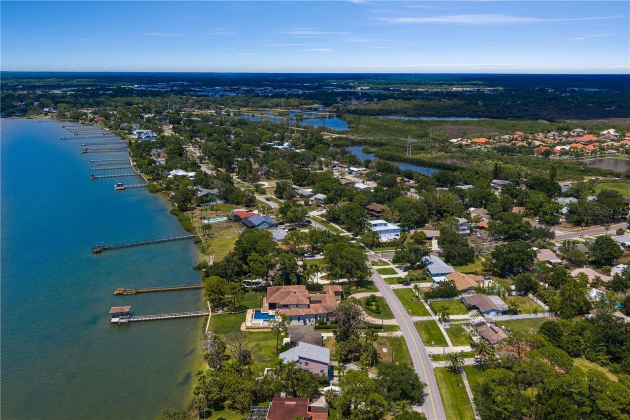 506 Shore Drive E, Oldsmar, FL 34677 Photo