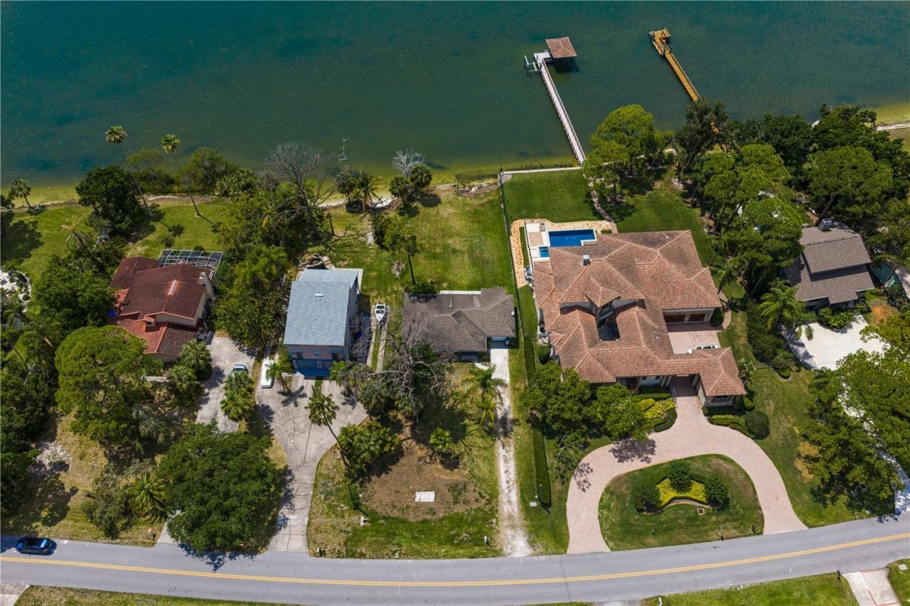 506 Shore Drive E, Oldsmar, FL 34677 Photo