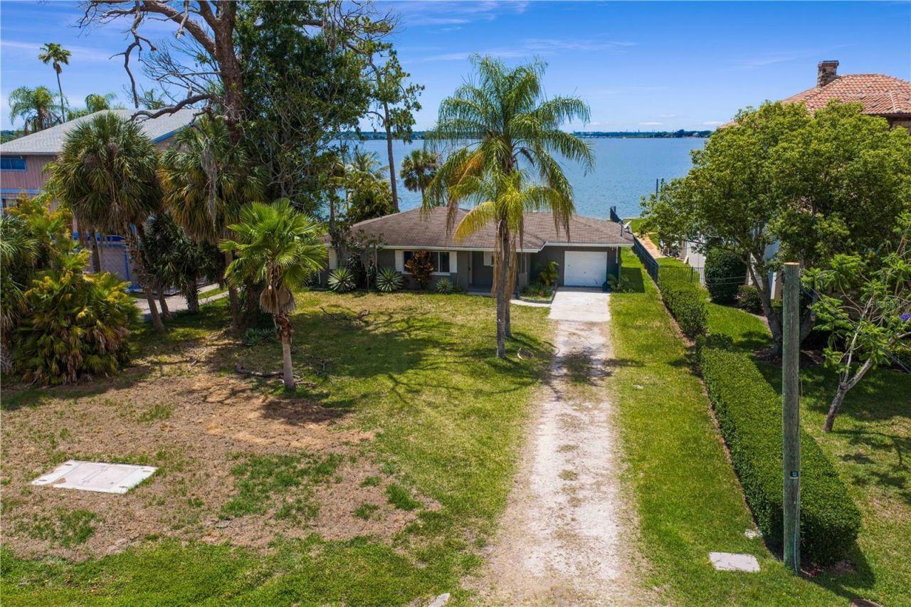 506 Shore Drive E, Oldsmar, FL 34677 Photo