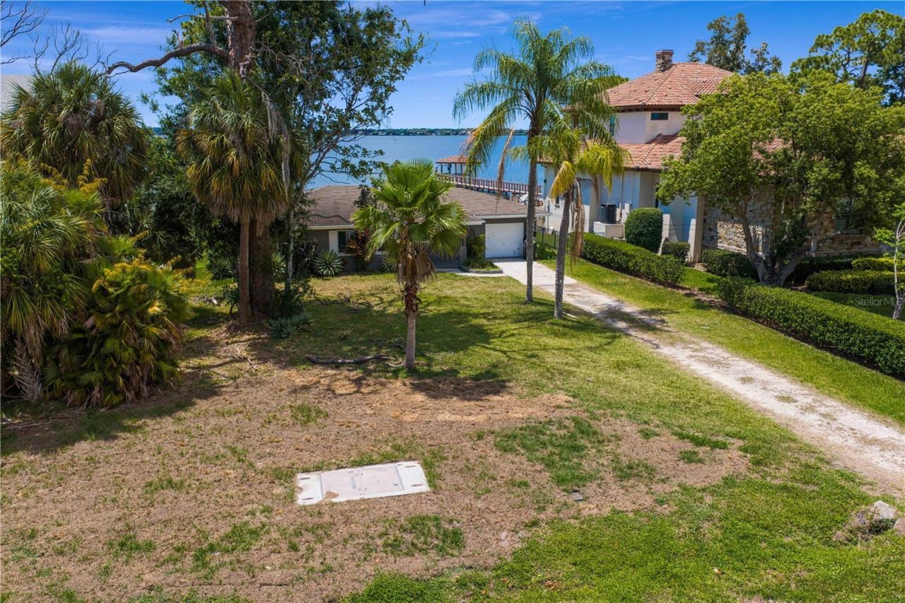 506 Shore Drive E, Oldsmar, FL 34677 Photo