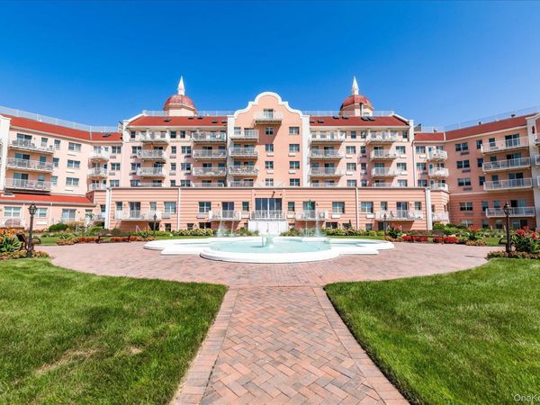 2 Richmond Road , Unit 3U, Lido Beach, NY 11561