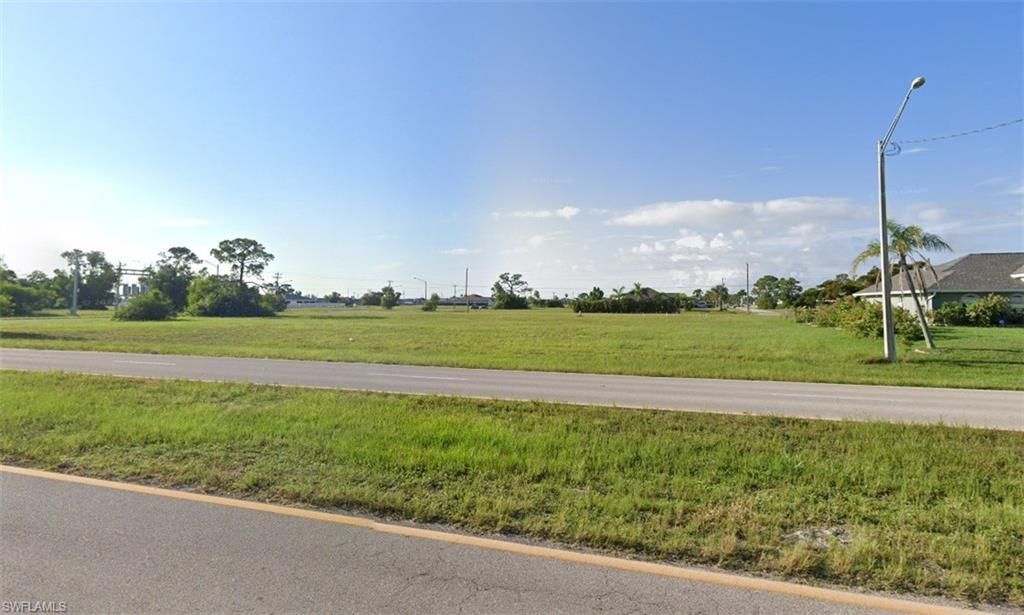 1604 Diplomat Pkwy W, Cape Coral, FL 33993 Photo