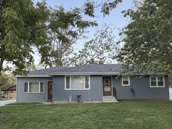 460 Dennis Avenue , Bradley, IL 60915