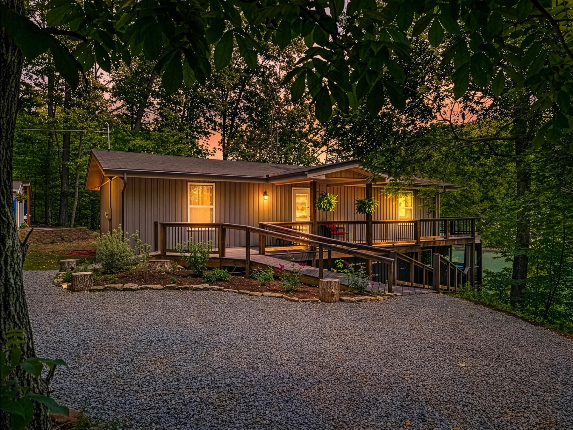 124 Peninsula Road , Madisonville, TN 37354 Main Photo