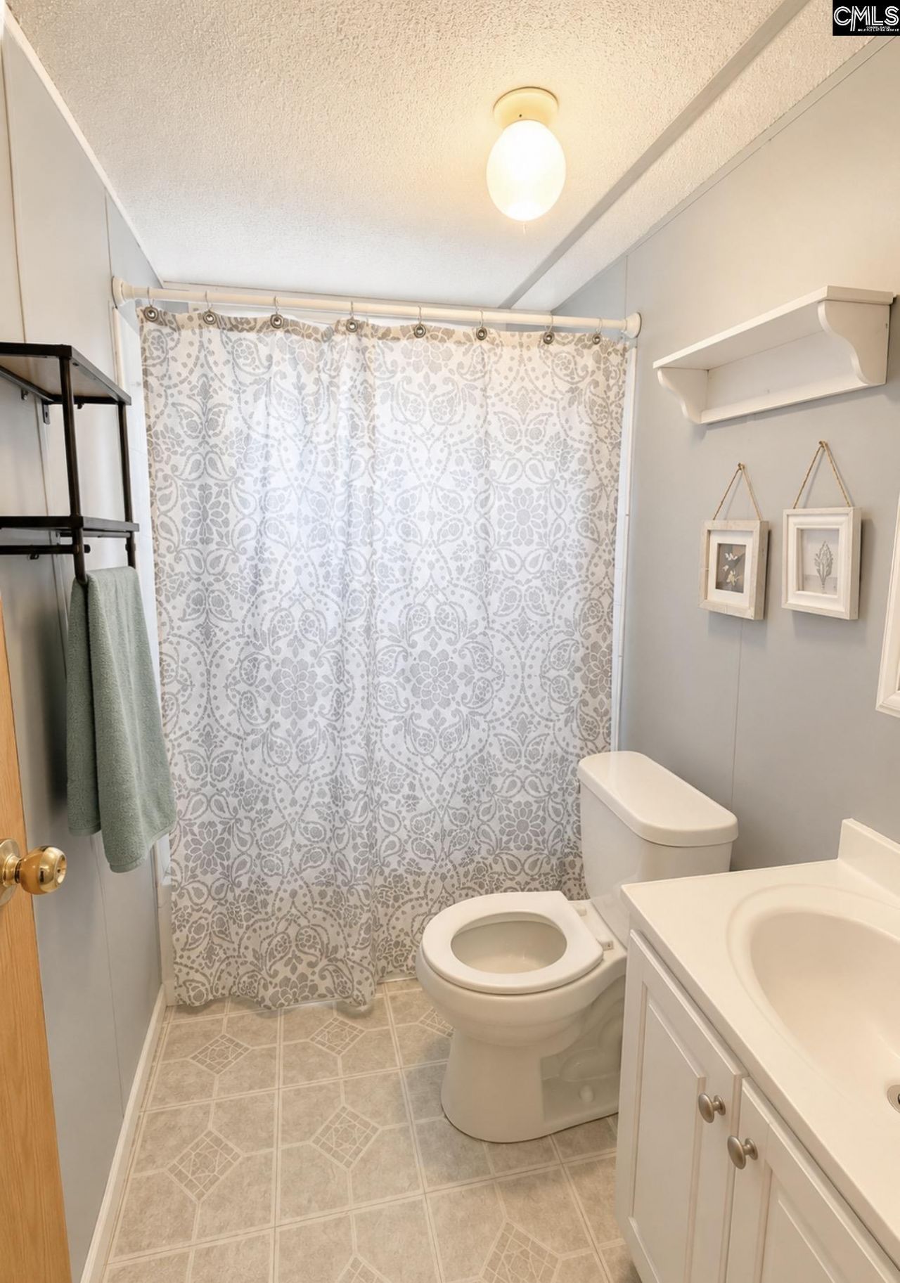 187 Ellexlee Road  Photo 4