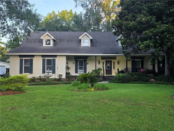 914 BEAU CHENE Drive, Mandeville, LA 70471