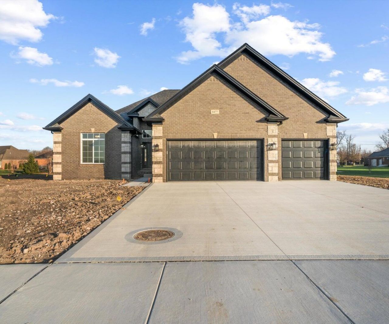 8525 Cobblestone Drive, Newport, MI 48166 Main Photo