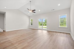 1417 Loop Circle  photo 4