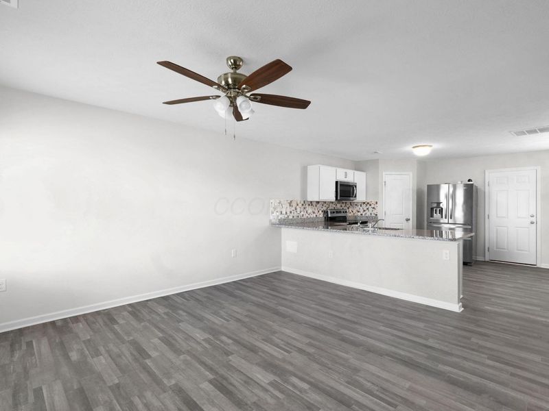 1881 Erika Drive, Springfield, OH 45503 Photo 2
