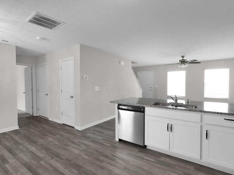 1881 Erika Drive, Springfield, OH 45503 Photo 6