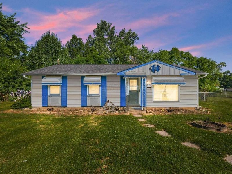 834 Vancouver Drive , Marion, OH 43302 Photo 2