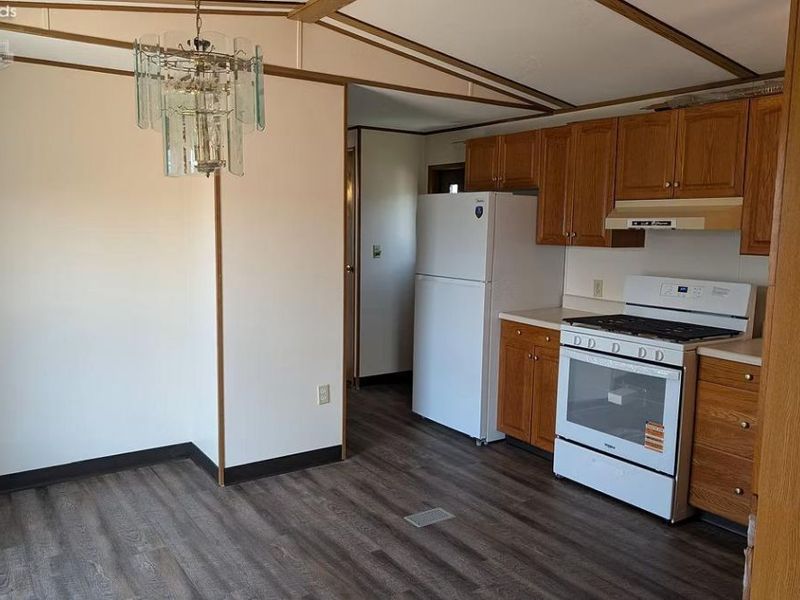 1420 E Main Street, Unit 28, Bellevue, OH 44811 Photo 10