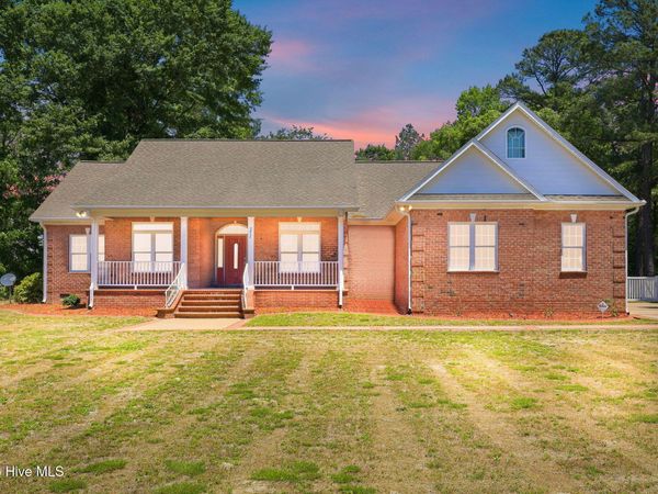 2612 Baywood Road , Eastover, NC 28312