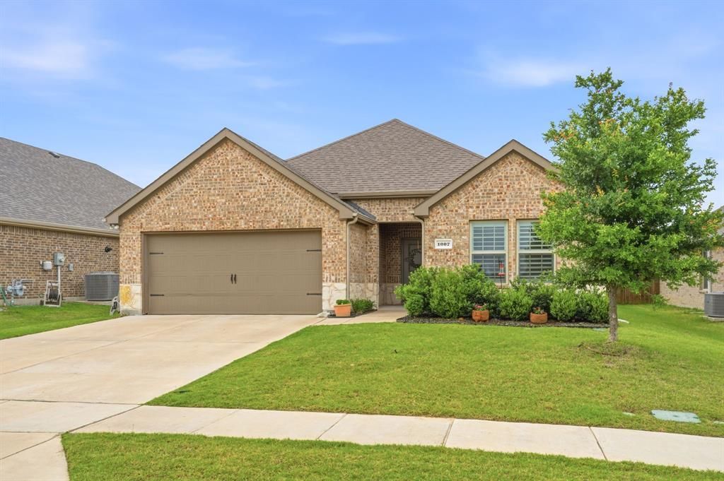 1007 Saddle Club Way, Princeton, TX 75407 Main Photo
