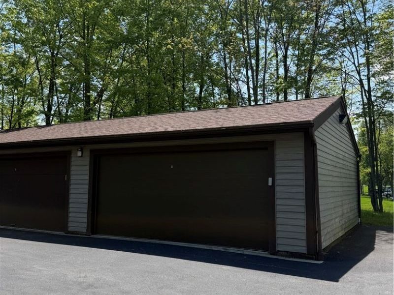 810 Nob Hill Drive, Niles, OH 44446 Photo 3