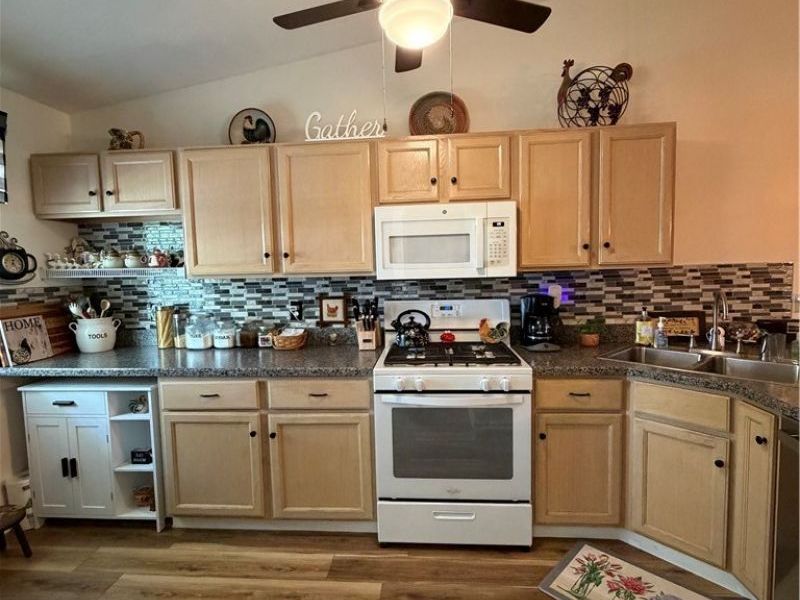 810 Nob Hill Drive, Niles, OH 44446 Photo 9