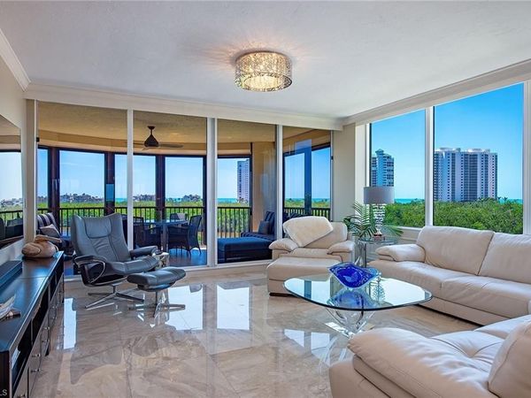 8990 Bay Colony DR, Unit 403, NAPLES, FL 34108