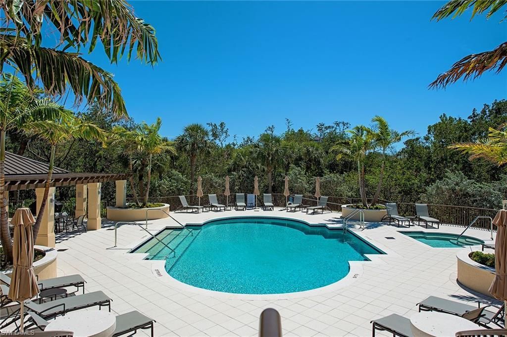 8990 Bay Colony Dr, Unit 403, Naples, FL 34108 Photo