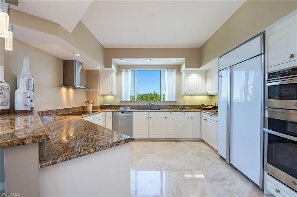 8990 Bay Colony Dr, Unit 403, Naples, FL 34108 Photo