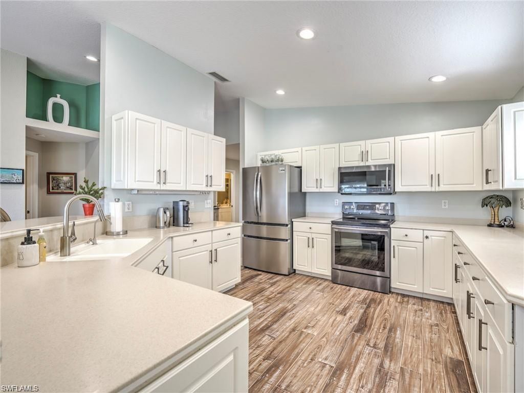 8460 Southbridge Dr , Unit 2, Estero, FL 33967 Photo