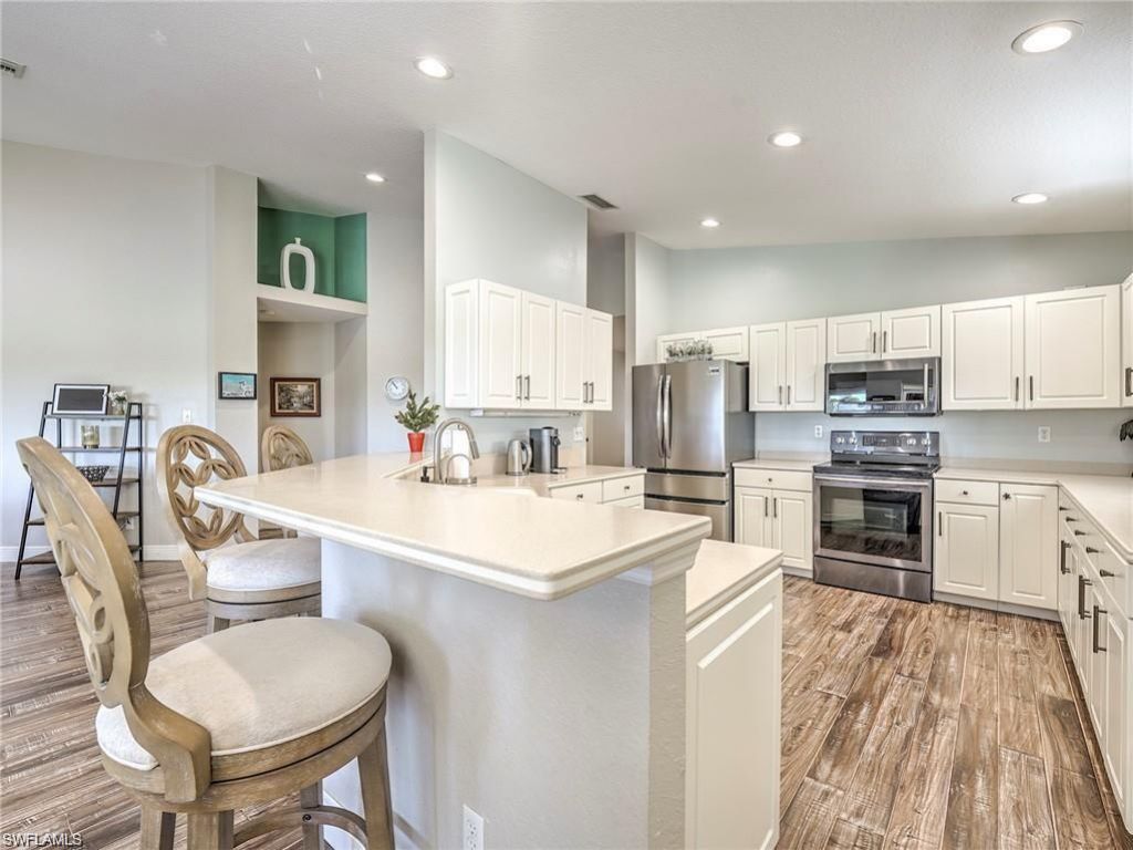 8460 Southbridge Dr , Unit 2, Estero, FL 33967 Photo