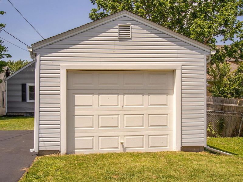 816 Pierce Avenue, Lancaster, OH 43130 Photo 4