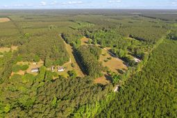 1040 Wee Tee Rd. photo 4