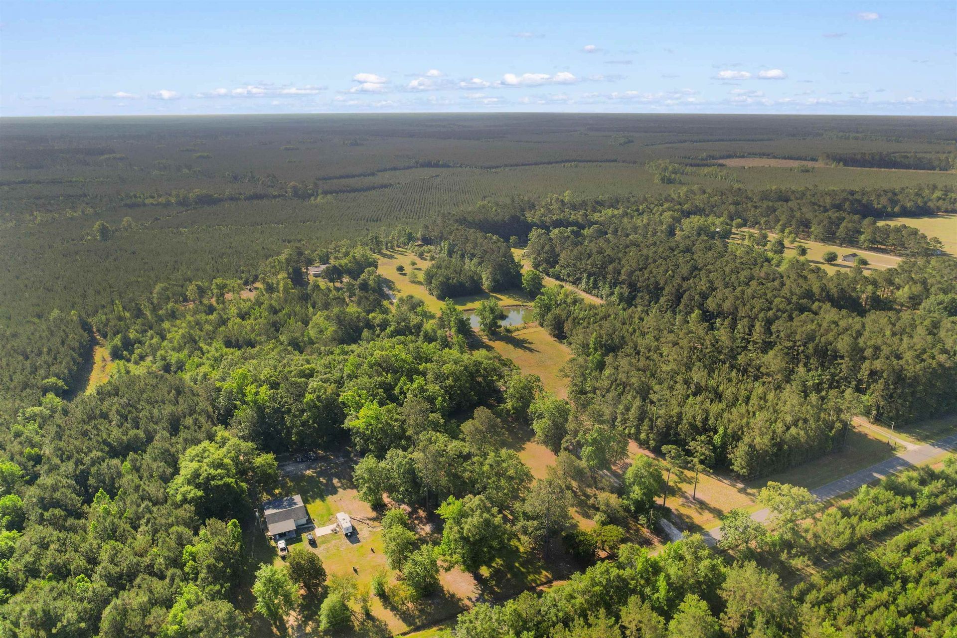 1040 Wee Tee Rd. Photo 8