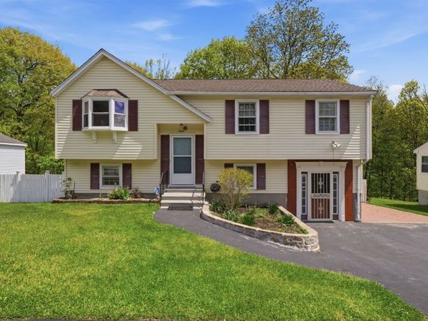 30 Parsons Hill Dr, Worcester, MA 01603